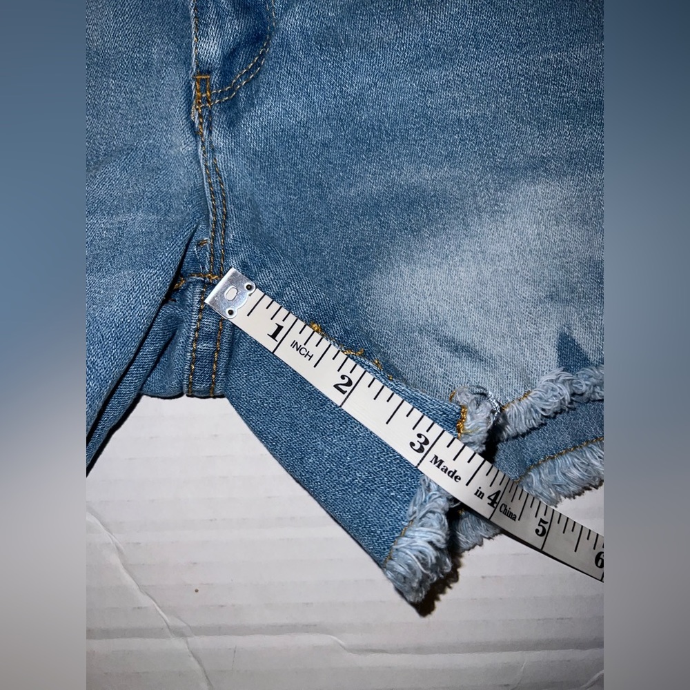 Lucky Brand “Riley Short” - Picture 9 of 11